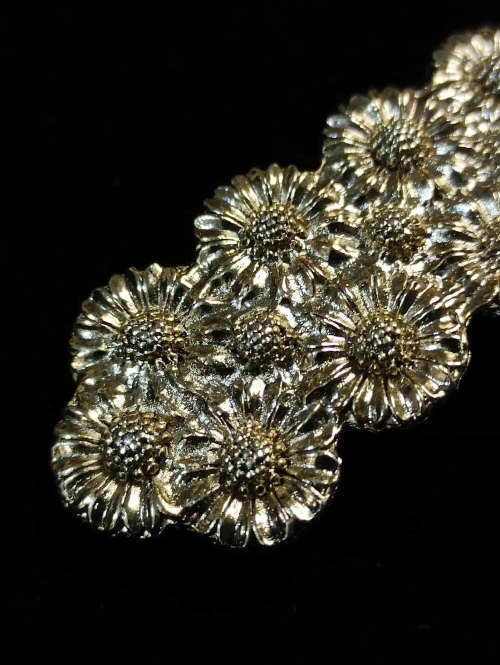 Vintage 80's Pale Gold Floral Metal Barrette Hair Clip